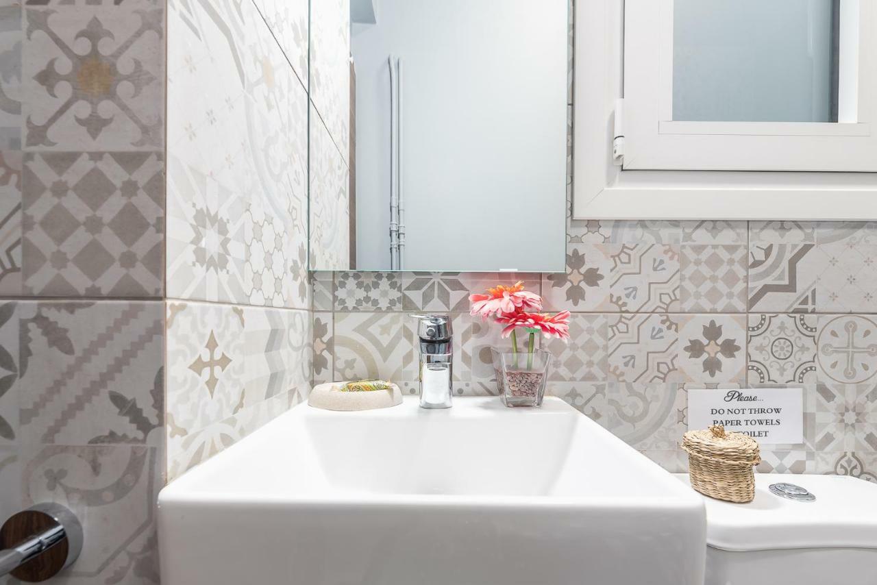 Absolute Acropolis Apartment เอเธนส์ ภายนอก รูปภาพ