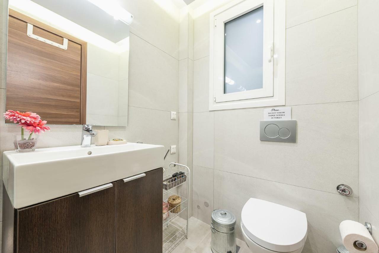Absolute Acropolis Apartment เอเธนส์ ภายนอก รูปภาพ